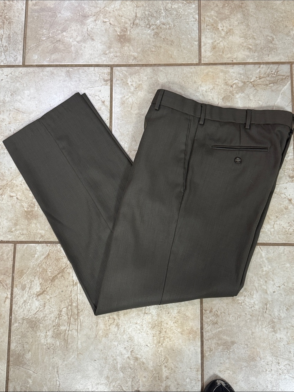 Men's Dress Pants in Dark Olive